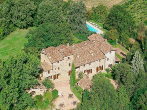 Scenic holiday home in Montecastelli with private garden